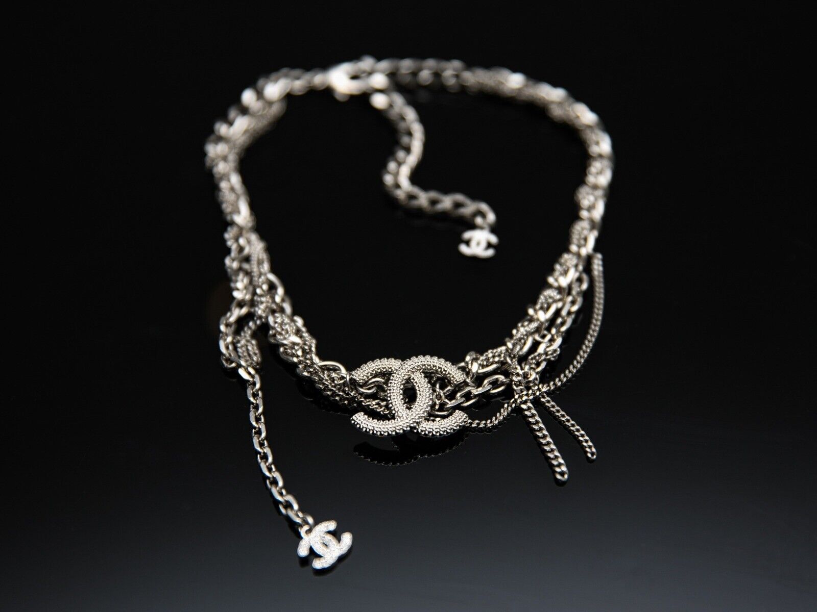 SilverToned Chanel Rhinestone CC Necklace Silvery Metal ref924573  Joli  Closet